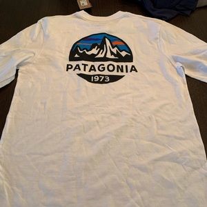Men’s long sleeve Patagonia shirt